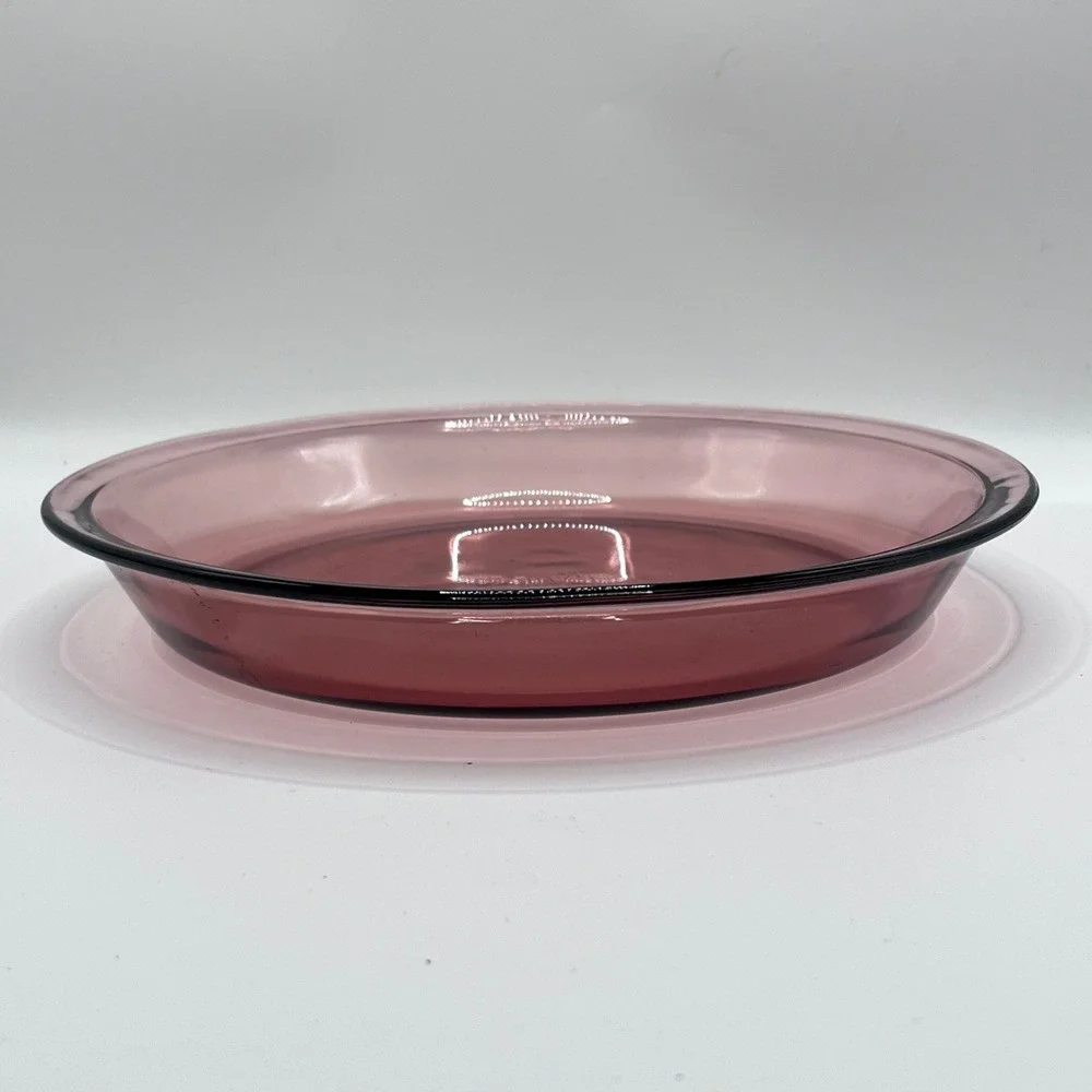 Pyrex Amethyst Glass Pie Plate 9.5 Inch Vintage Corning 209 Purple Bakeware USA